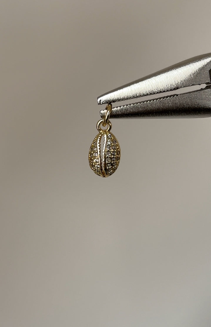 Mermaids treasure charm