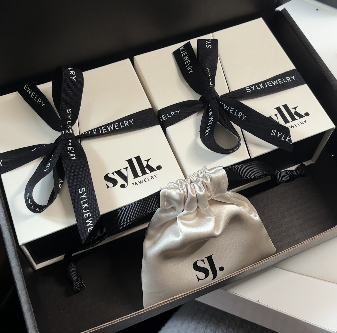 Gift packaging
