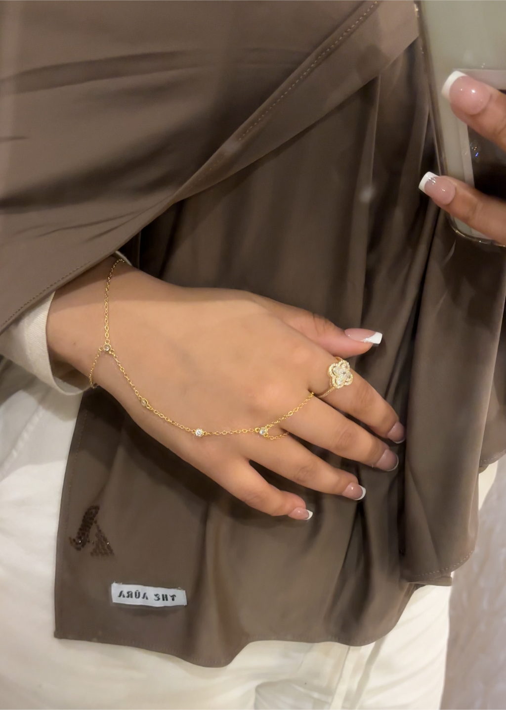 Sabaa Hand Chain