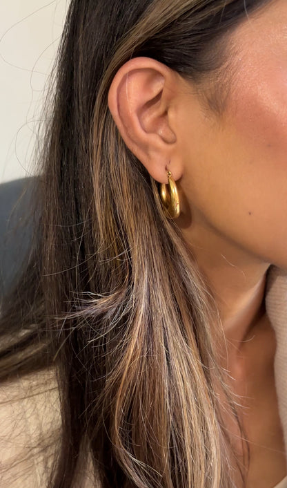 Jasmine Hoops