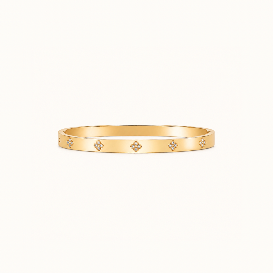 Anara Clover Bangle